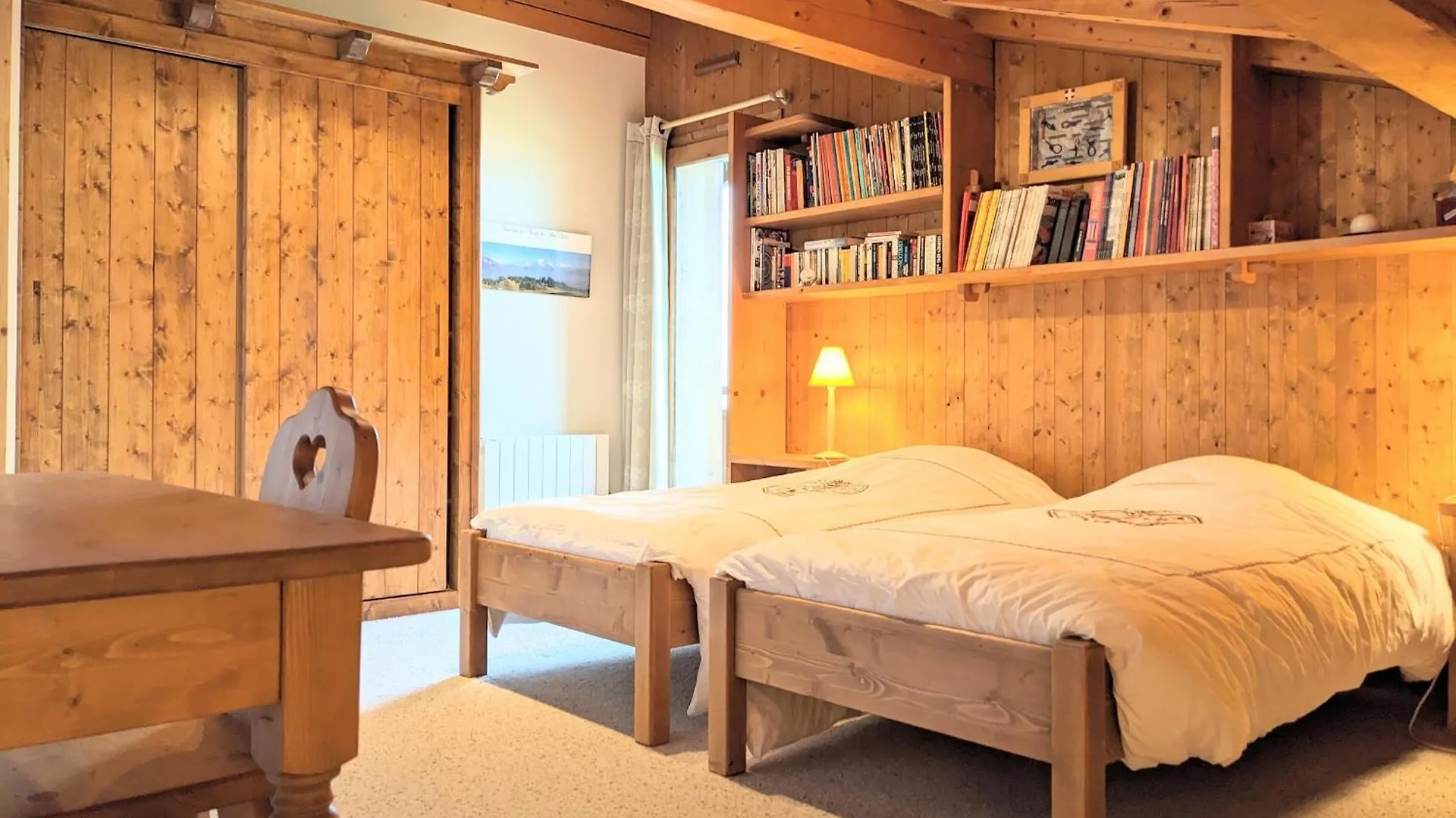 Chalet Pour 10 Pers. Proche Village Avec Vue Mont-Blanc, Terrasse Et Linge Fourni - Fr-1-560-88 Combloux 0*,  France
