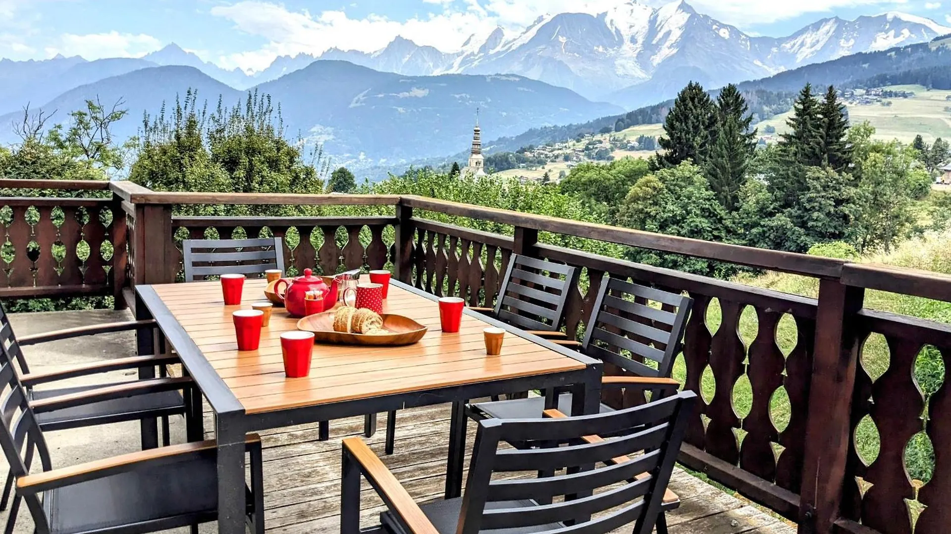 Chalet Pour 10 Pers. Proche Village Avec Vue Mont-Blanc, Terrasse Et Linge Fourni - Fr-1-560-88 Combloux