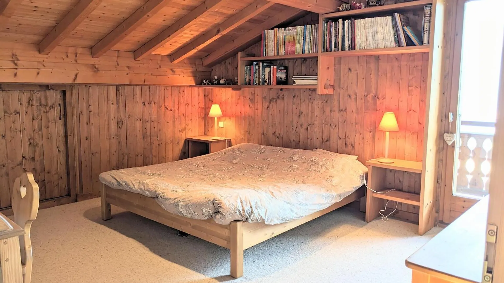 Chalet Pour 10 Pers. Proche Village Avec Vue Mont-Blanc, Terrasse Et Linge Fourni - Fr-1-560-88 Combloux